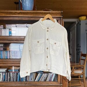 AMERICAN EAGLE XL Boxy Linen/Viscose Button-Down Cream Shirt Coconut Buttons